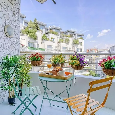 Elegant Paris La Defense Курбевуа